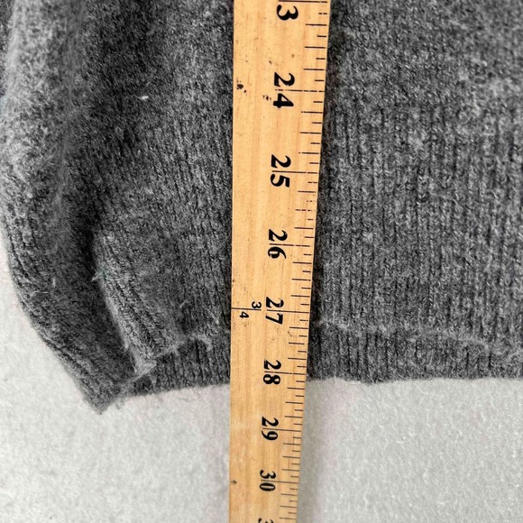 Oak and Fort Men's Gray Crewneck Sweater Pullover Long-sleeve Size Medium - Picture 4 of 8